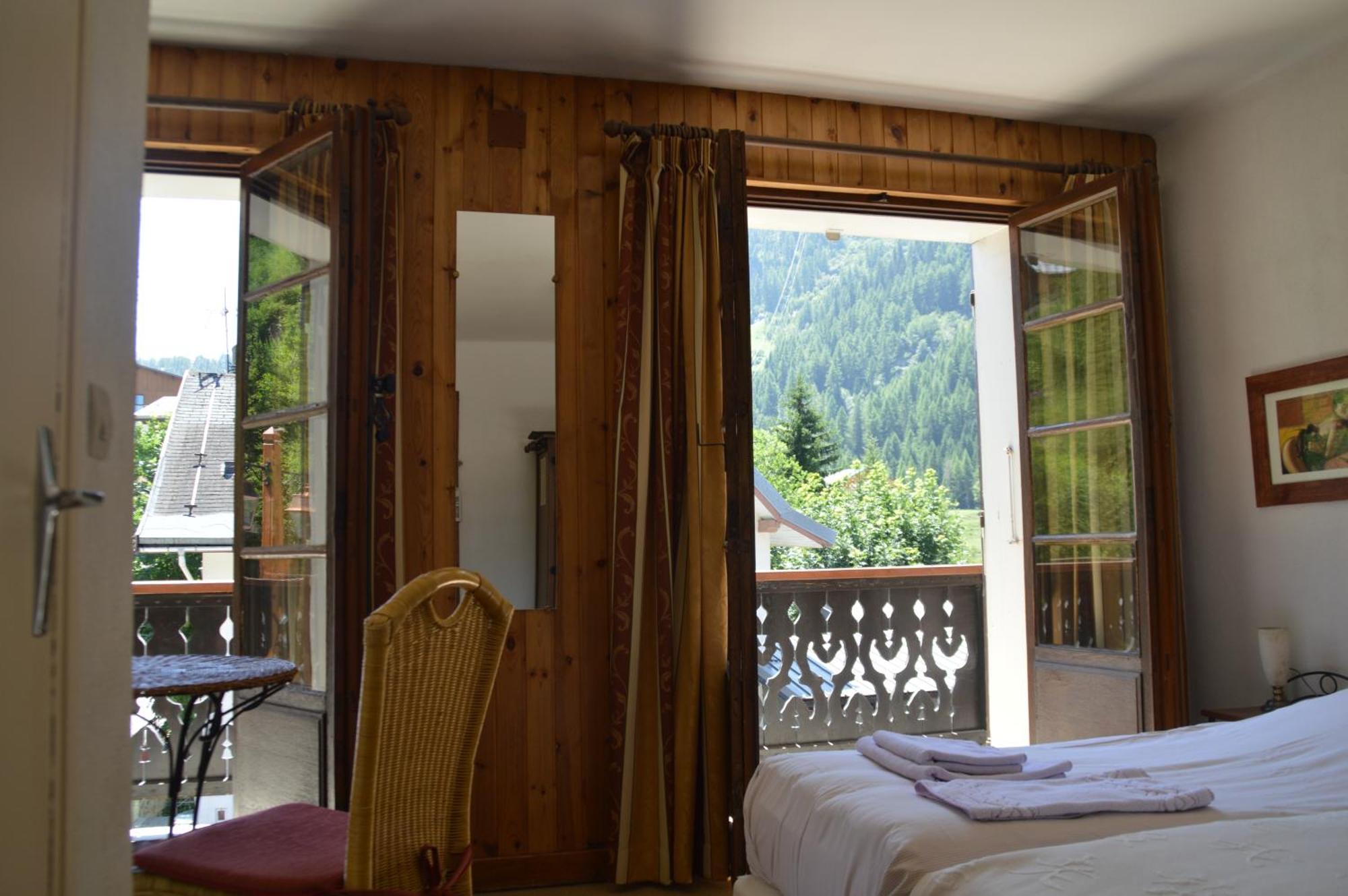 Hotel Le Genepy تينْيِ الغرفة الصورة