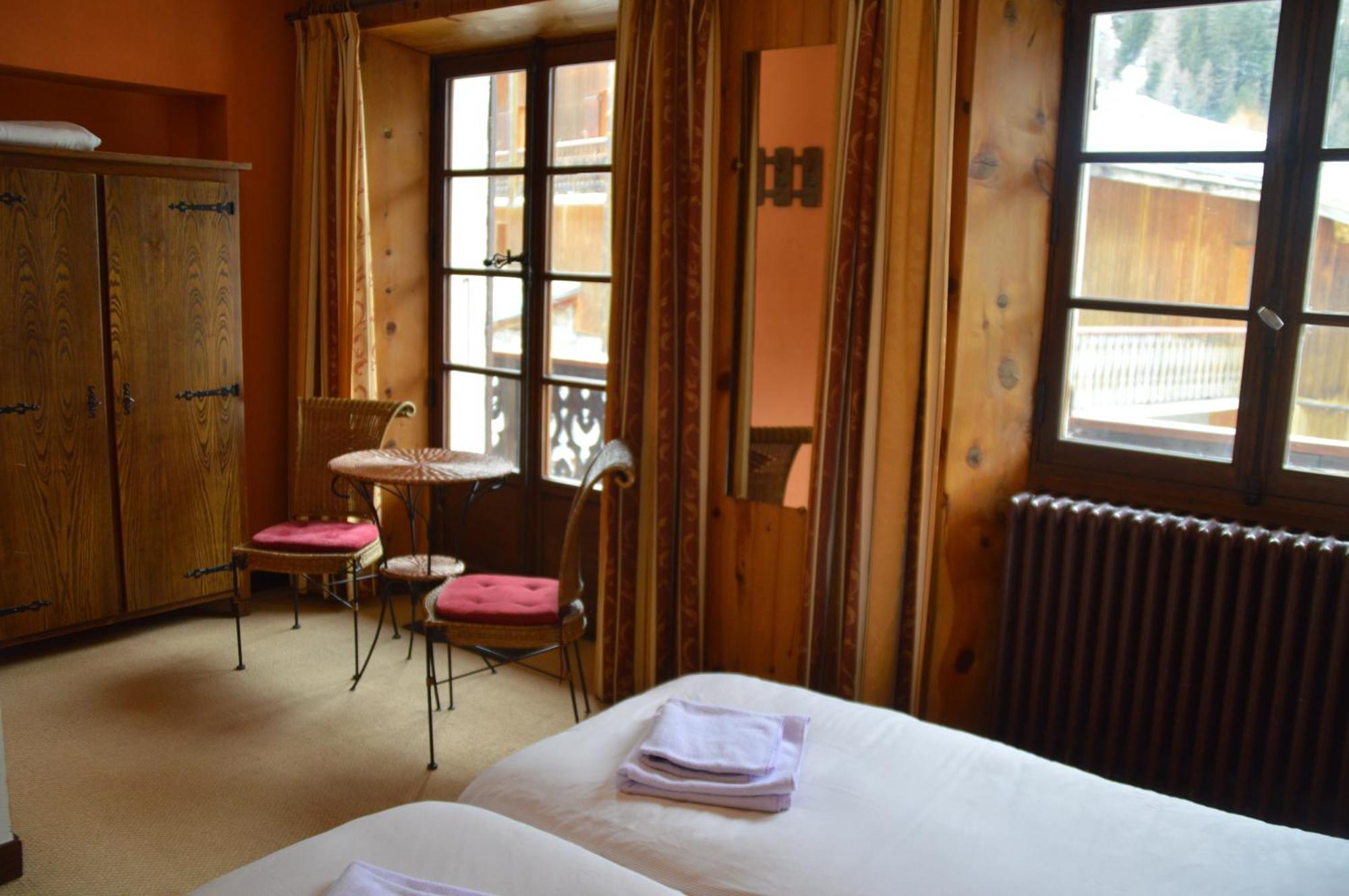 Hotel Le Genepy تينْيِ الغرفة الصورة
